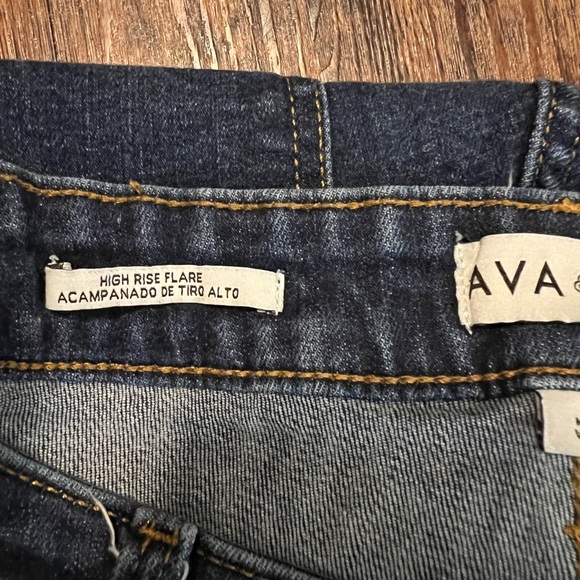 Ava & Viv High-Waist Flare Jeans - Picture 3 of 8